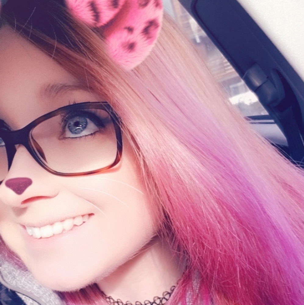 Meet your Posher, Candis